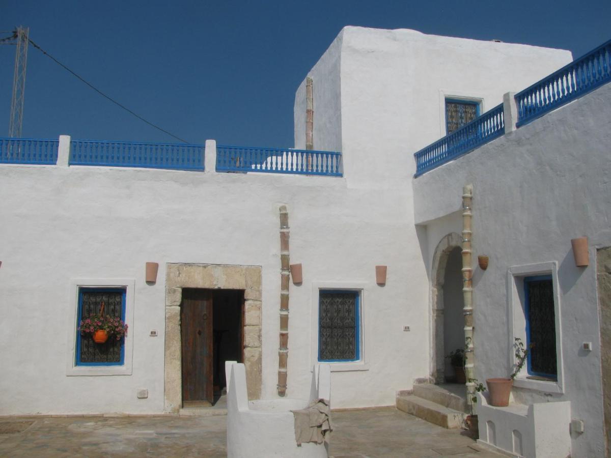 Отель Dar Michele Djerba Хумт-Сук Экстерьер фото